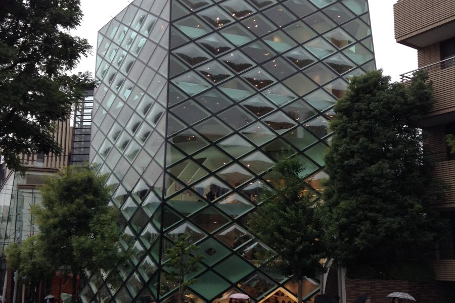 Prada Building แห่ง Aoyama