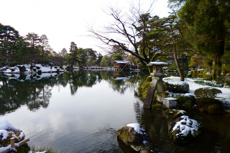 Kenrokuen สวนสวย1ใน3ของญี่ปุ่น