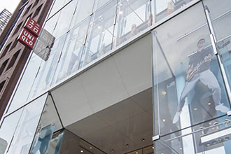 Uniqlo Ginza &ndash; Flagship Store